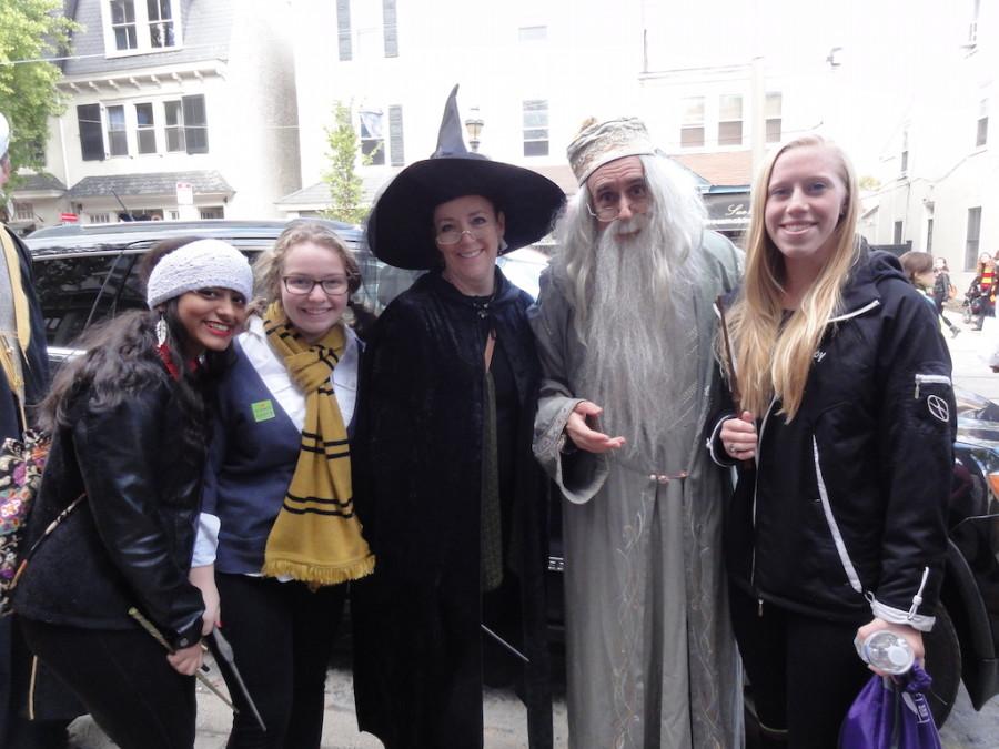 Visitors dressed like Professors McGonnagal and Dumbledor