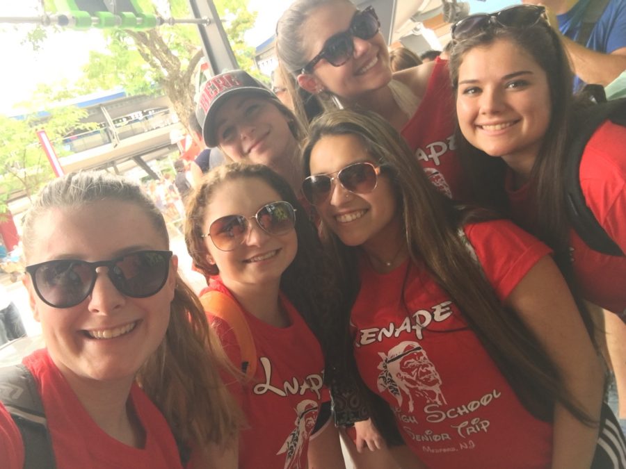 In line for their first ride!!
From left to right: Caroline Kovacs, Steph Mekal, Maya Georgi, Jess Szasz, Laura Schrancz, and Jaclyn Peditto