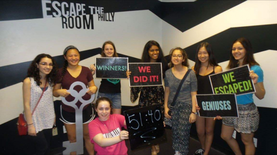 Alyssa Slovin, Kira Ota, Becky Michnowski, Anna Rodefeld, Sanjana Jampana, Rana Hussein, Christine Shi and Karolyn Ficken (18) at Escape The Room