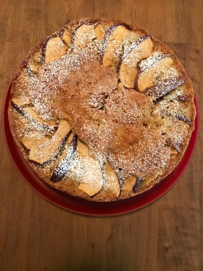 A Holiday Apple Spice Pound Cake